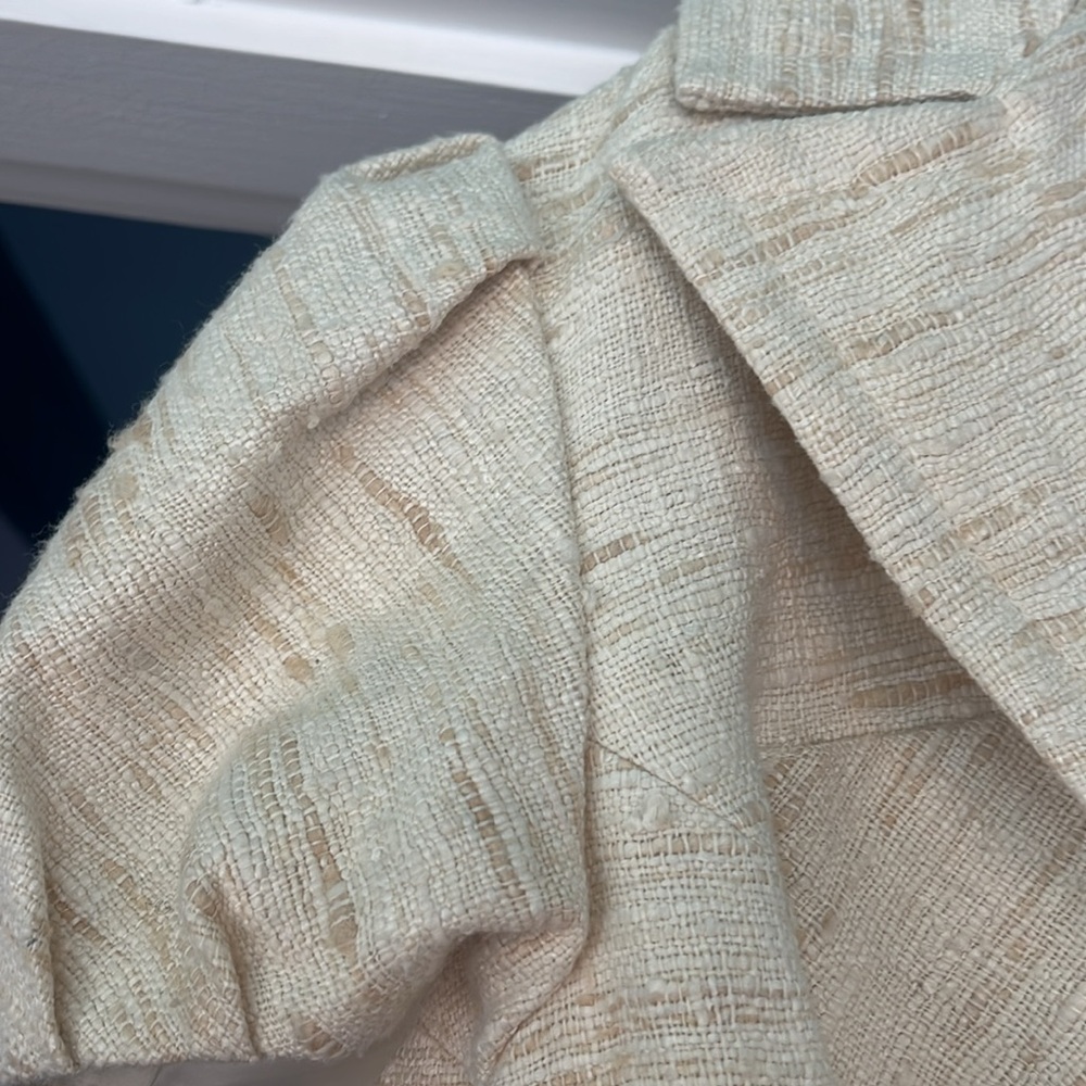 Trina Turk nubby silk short sleeve jacket ornate buttons ribbon belt sz 4 USA - Picture 4 of 6